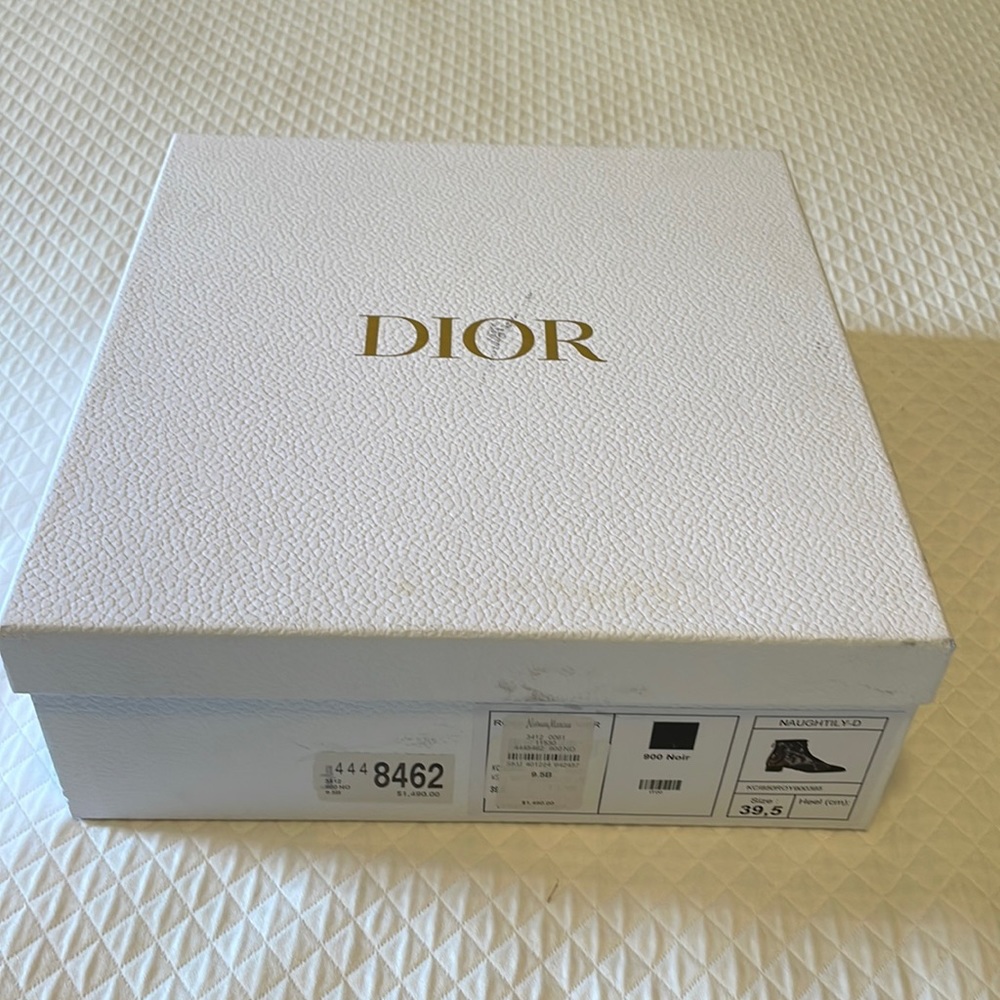 Dior boot box